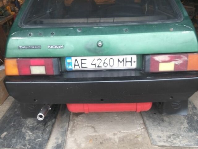 Зеленый ЗАЗ Таврия, объемом двигателя 14.86 л и пробегом 50 тыс. км за 800 $, фото 1 на Automoto.ua