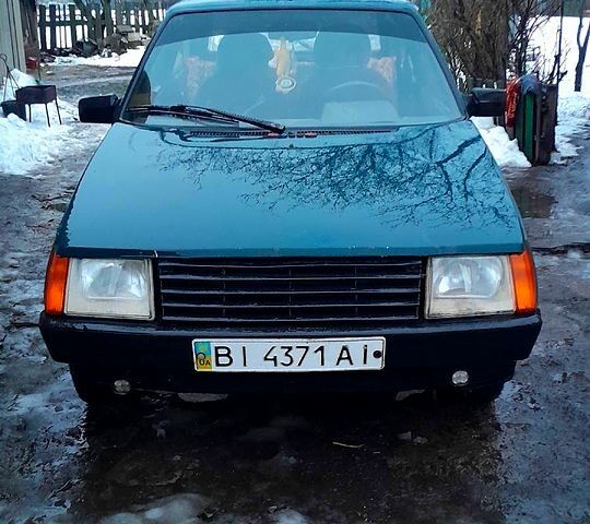 Зеленый ЗАЗ Таврия, объемом двигателя 1.2 л и пробегом 200 тыс. км за 500 $, фото 1 на Automoto.ua