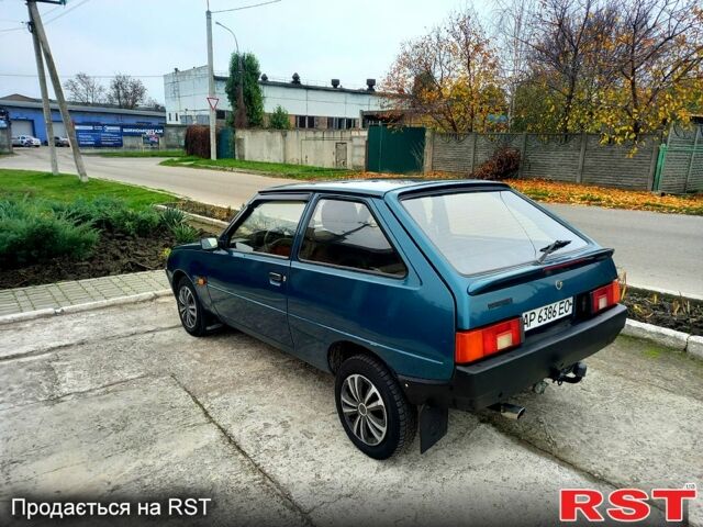Зеленый ЗАЗ Таврия, объемом двигателя 1.2 л и пробегом 268 тыс. км за 1100 $, фото 1 на Automoto.ua