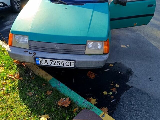 Зеленый ЗАЗ Таврия, объемом двигателя 1.2 л и пробегом 0 тыс. км за 500 $, фото 1 на Automoto.ua