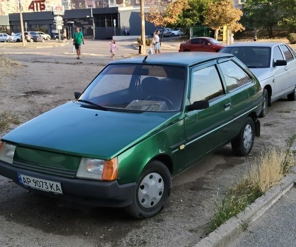 Зеленый ЗАЗ Таврия, объемом двигателя 1.2 л и пробегом 200 тыс. км за 850 $, фото 1 на Automoto.ua