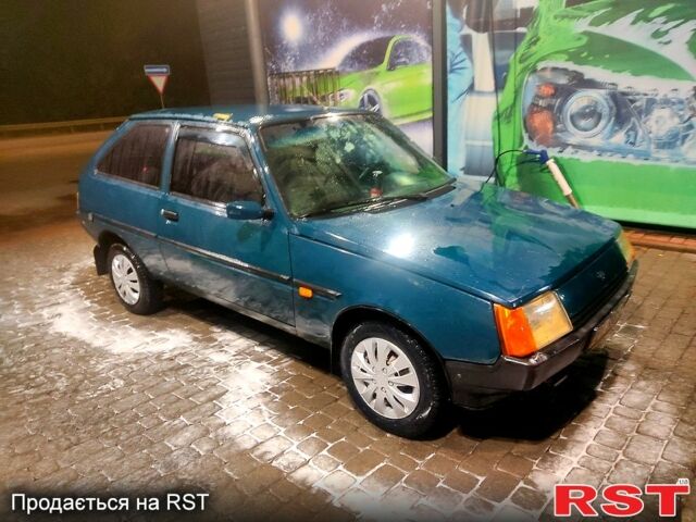 Зеленый ЗАЗ Таврия, объемом двигателя 1.2 л и пробегом 250 тыс. км за 1350 $, фото 1 на Automoto.ua