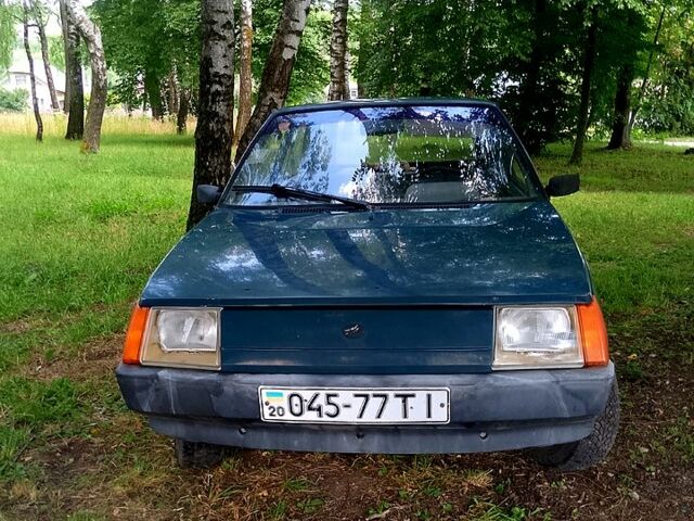 Зеленый ЗАЗ Таврия, объемом двигателя 1.2 л и пробегом 60 тыс. км за 500 $, фото 1 на Automoto.ua