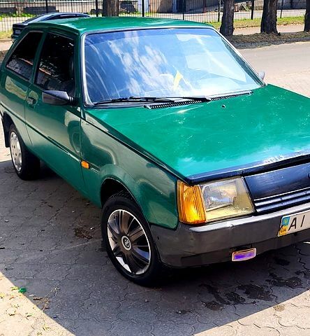 Зеленый ЗАЗ Таврия, объемом двигателя 1.1 л и пробегом 98 тыс. км за 650 $, фото 1 на Automoto.ua