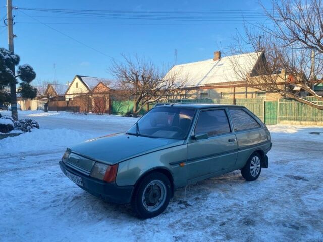 Зеленый ЗАЗ Таврия, объемом двигателя 1.2 л и пробегом 200 тыс. км за 650 $, фото 1 на Automoto.ua