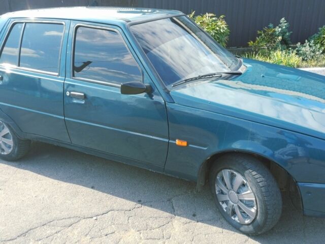 Зелений ЗАЗ Таврія, об'ємом двигуна 1.2 л та пробігом 88 тис. км за 1150 $, фото 1 на Automoto.ua