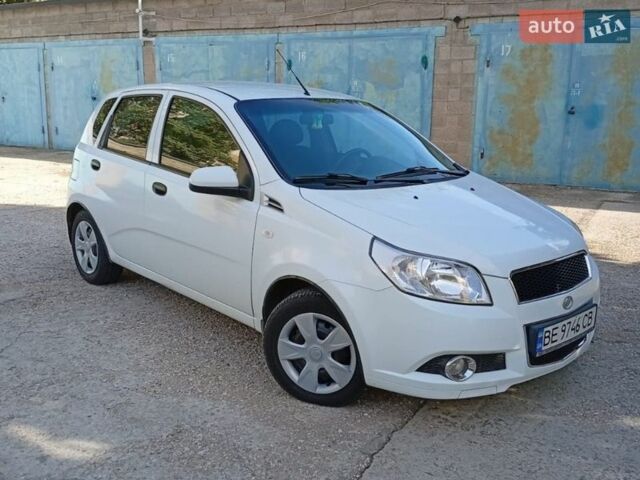 Белый ЗАЗ Вида, объемом двигателя 1.5 л и пробегом 88 тыс. км за 4800 $, фото 1 на Automoto.ua