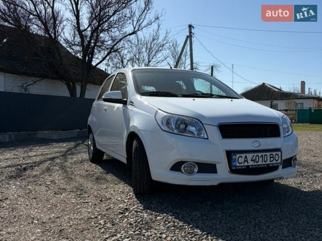Білий ЗАЗ Віда, об'ємом двигуна 1.4 л та пробігом 15 тис. км за 6500 $, фото 1 на Automoto.ua