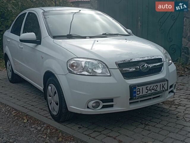 Белый ЗАЗ Вида, объемом двигателя 1.5 л и пробегом 153 тыс. км за 4100 $, фото 1 на Automoto.ua
