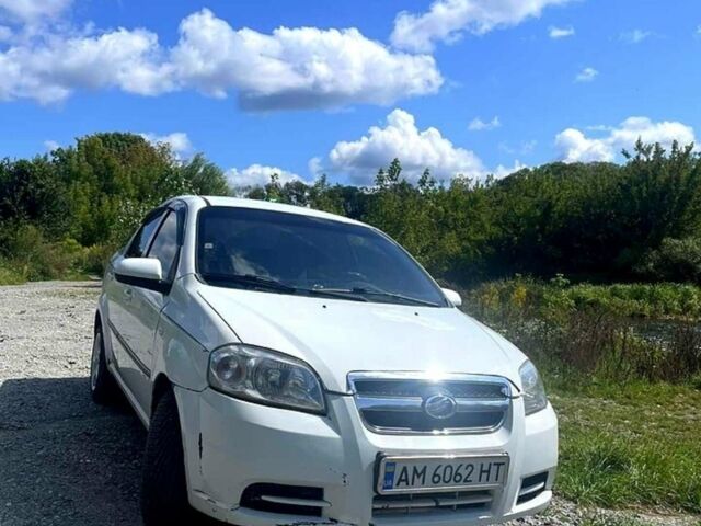 Білий ЗАЗ Віда, об'ємом двигуна 1.5 л та пробігом 185 тис. км за 3500 $, фото 1 на Automoto.ua