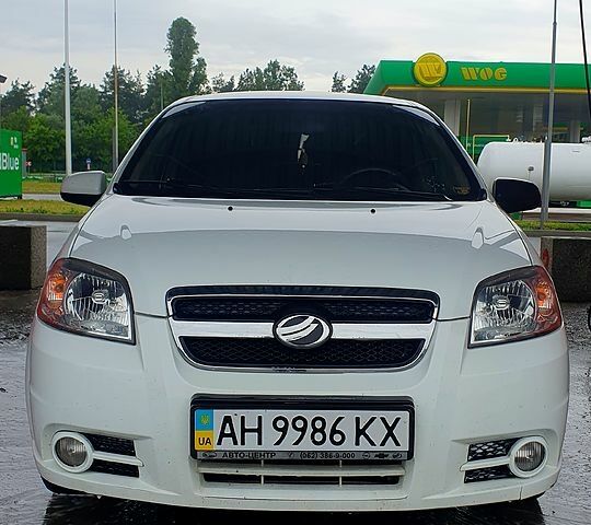 Білий ЗАЗ Віда, об'ємом двигуна 1.5 л та пробігом 145 тис. км за 3200 $, фото 1 на Automoto.ua