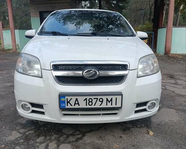 Белый ЗАЗ Вида, объемом двигателя 1.5 л и пробегом 280 тыс. км за 3500 $, фото 1 на Automoto.ua