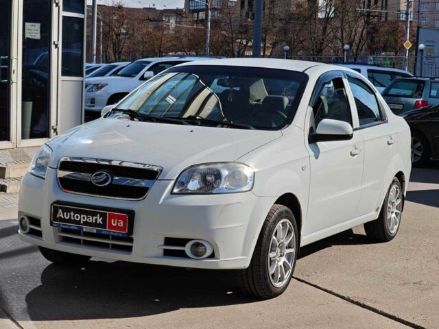 Белый ЗАЗ Вида, объемом двигателя 1.5 л и пробегом 107 тыс. км за 4490 $, фото 1 на Automoto.ua