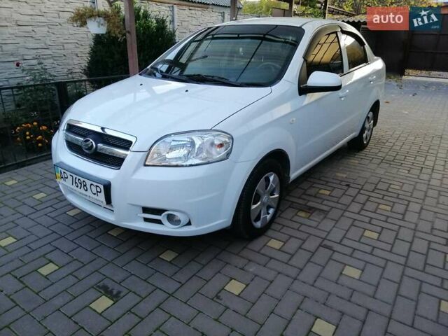 ЗАЗ Віда 2013 у Запоріжжя на Automoto.ua Білий ЗАЗ Віда, об'ємом двигуна 1.5 л та пробігом 43 тис. км за 6000 $, фото 1 на Automoto.ua
