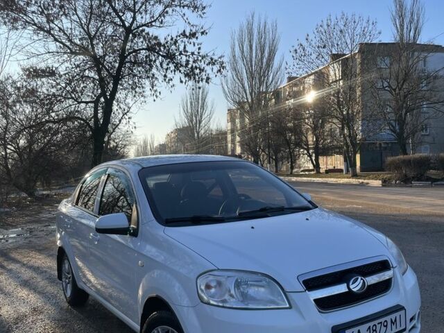 Белый ЗАЗ Вида, объемом двигателя 1.5 л и пробегом 280 тыс. км за 3999 $, фото 1 на Automoto.ua