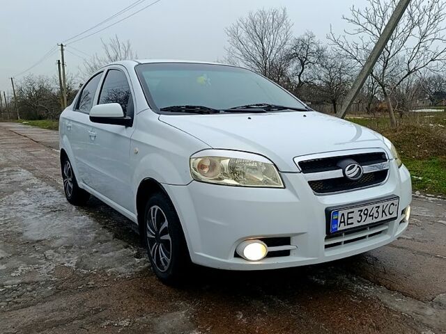 Білий ЗАЗ Віда, об'ємом двигуна 1.5 л та пробігом 160 тис. км за 4000 $, фото 1 на Automoto.ua