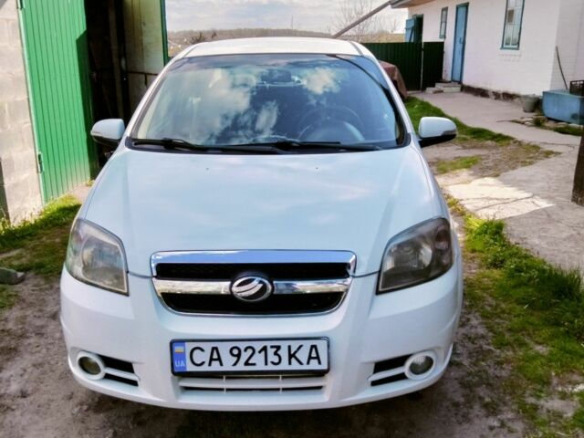 Белый ЗАЗ Вида, объемом двигателя 1.5 л и пробегом 250 тыс. км за 3100 $, фото 1 на Automoto.ua