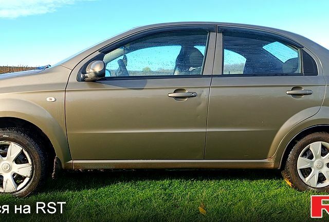 Бежевый ЗАЗ Вида, объемом двигателя 1.5 л и пробегом 181 тыс. км за 3250 $, фото 1 на Automoto.ua