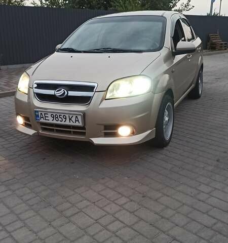 Бежевый ЗАЗ Вида, объемом двигателя 1.4 л и пробегом 298 тыс. км за 4300 $, фото 1 на Automoto.ua