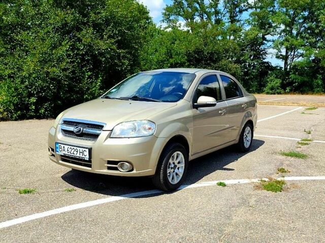 Бежевый ЗАЗ Вида, объемом двигателя 1.5 л и пробегом 177 тыс. км за 4100 $, фото 1 на Automoto.ua