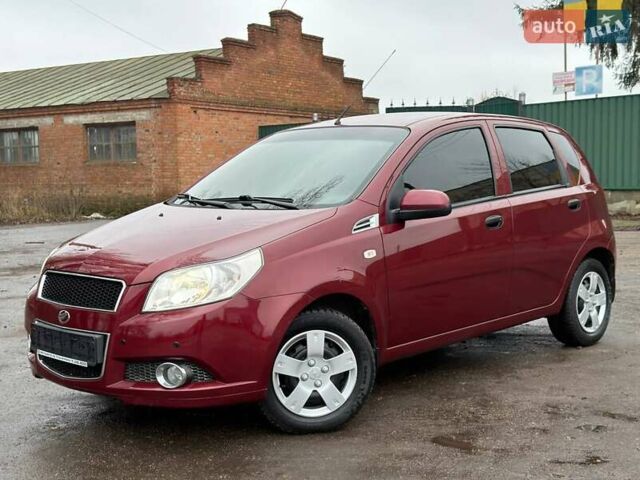 Красный ЗАЗ Вида, объемом двигателя 1.4 л и пробегом 45 тыс. км за 5950 $, фото 1 на Automoto.ua
