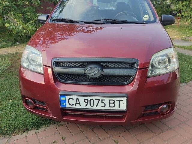 Красный ЗАЗ Вида, объемом двигателя 1.5 л и пробегом 193 тыс. км за 4400 $, фото 1 на Automoto.ua