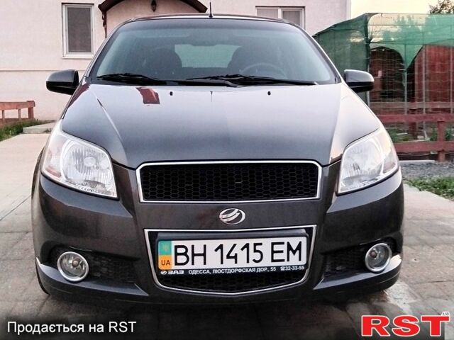 Сірий ЗАЗ Віда, об'ємом двигуна 1.4 л та пробігом 107 тис. км за 4200 $, фото 1 на Automoto.ua