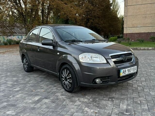 Сірий ЗАЗ Віда, об'ємом двигуна 1.5 л та пробігом 190 тис. км за 3500 $, фото 1 на Automoto.ua