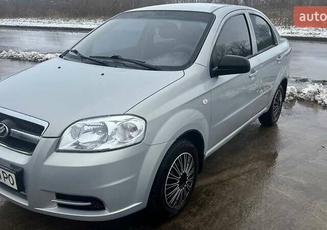 Сірий ЗАЗ Віда, об'ємом двигуна 1.5 л та пробігом 150 тис. км за 4000 $, фото 1 на Automoto.ua