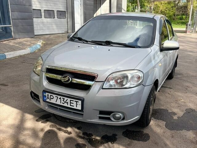 Сірий ЗАЗ Віда, об'ємом двигуна 1.5 л та пробігом 322 тис. км за 3400 $, фото 1 на Automoto.ua