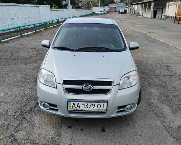 Серый ЗАЗ Вида, объемом двигателя 1.5 л и пробегом 314 тыс. км за 3500 $, фото 1 на Automoto.ua