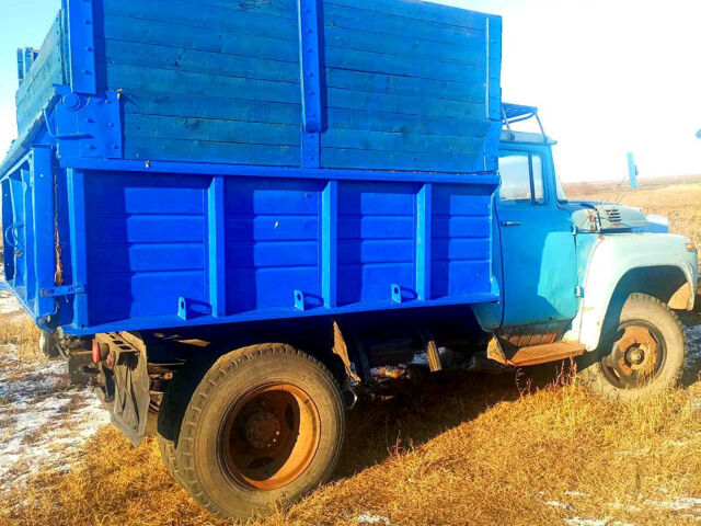 ЗИЛ 130, объемом двигателя 6 л и пробегом 136 тыс. км за 2300 $, фото 1 на Automoto.ua