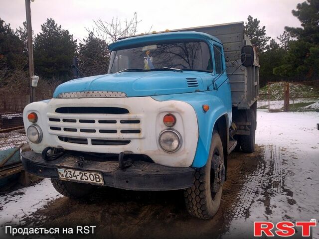 Серый ЗИЛ 130, объемом двигателя 6 л и пробегом 174 тыс. км за 3500 $, фото 1 на Automoto.ua