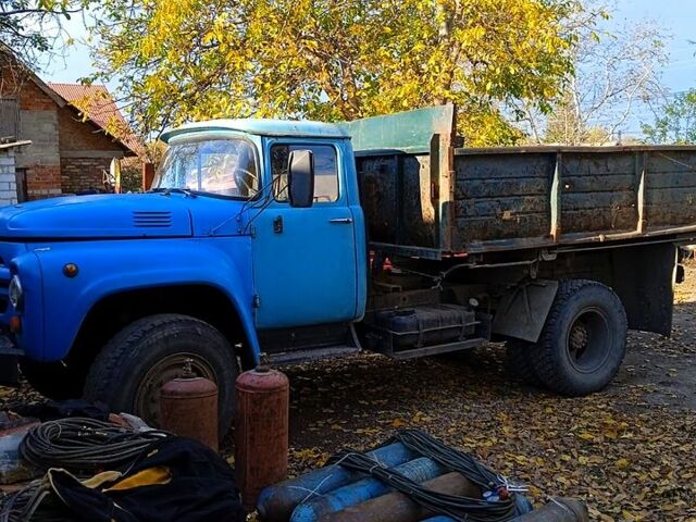 Синий ЗИЛ 130, объемом двигателя 5 л и пробегом 300 тыс. км за 2000 $, фото 1 на Automoto.ua
