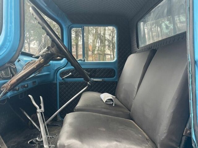 Синий ЗИЛ 130, объемом двигателя 4.7 л и пробегом 2 тыс. км за 12800 $, фото 1 на Automoto.ua