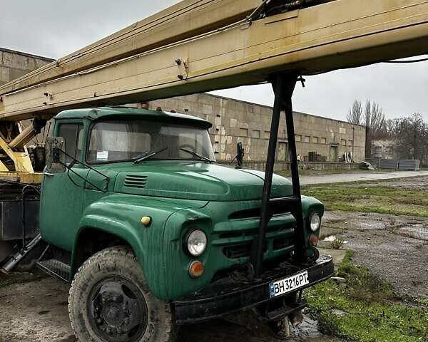Зеленый ЗИЛ 130, объемом двигателя 5.96 л и пробегом 45 тыс. км за 5000 $, фото 1 на Automoto.ua