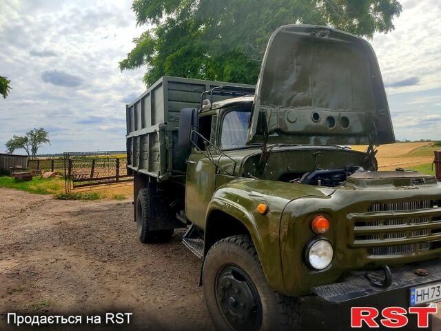 Зеленый ЗИЛ 130, объемом двигателя 4.7 л и пробегом 100 тыс. км за 10400 $, фото 1 на Automoto.ua