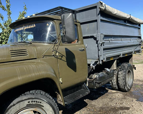 Зеленый ЗИЛ 130, объемом двигателя 4.75 л и пробегом 2 тыс. км за 10000 $, фото 1 на Automoto.ua