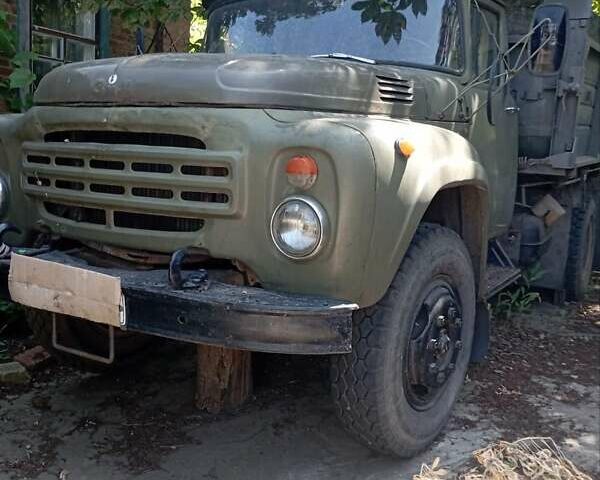 Зеленый ЗИЛ 130, объемом двигателя 4.75 л и пробегом 60 тыс. км за 4200 $, фото 1 на Automoto.ua