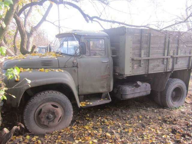 Зеленый ЗИЛ 130, объемом двигателя 1 л и пробегом 1 тыс. км за 3100 $, фото 1 на Automoto.ua