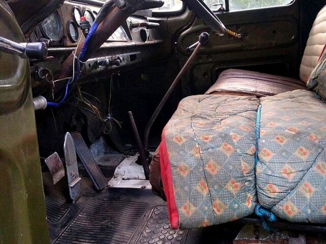 Зеленый ЗИЛ 131, объемом двигателя 6.3 л и пробегом 0 тыс. км за 6800 $, фото 1 на Automoto.ua
