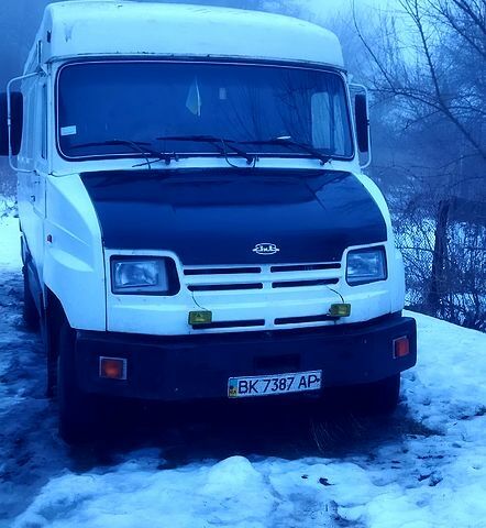 Белый ЗИЛ 5301 (Бычок), объемом двигателя 4.8 л и пробегом 454 тыс. км за 2950 $, фото 1 на Automoto.ua