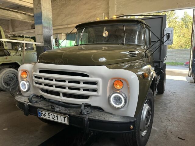 ЗІЛ Другая 1988 у Радивилове на Automoto.ua ЗІЛ Другая, об'ємом двигуна 0 л та пробігом 0 тис. км за 8500 $, фото 1 на Automoto.ua