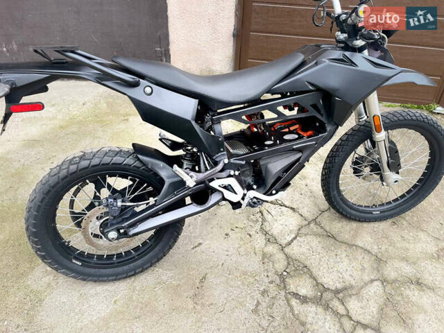Зеро ФX, объемом двигателя 0 л и пробегом 8 тыс. км за 4500 $, фото 1 на Automoto.ua