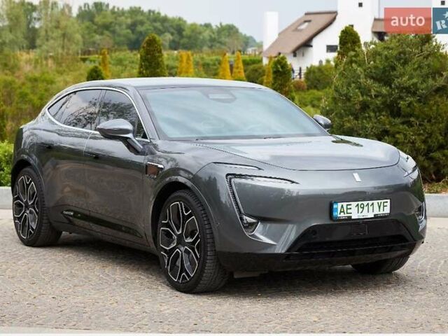Серый Avatr 11, объемом двигателя 0 л и пробегом 27 тыс. км за 40500 $, фото 1 на Automoto.ua