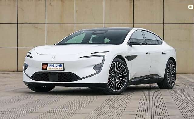 Avatr 12, об'ємом двигуна 0 л та пробігом 1 тис. км за 45499 $, фото 1 на Automoto.ua