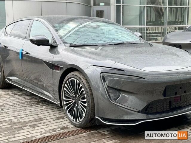 Серый Avatr 12, объемом двигателя 0 л и пробегом 1 тыс. км за 40800 $, фото 1 на Automoto.ua