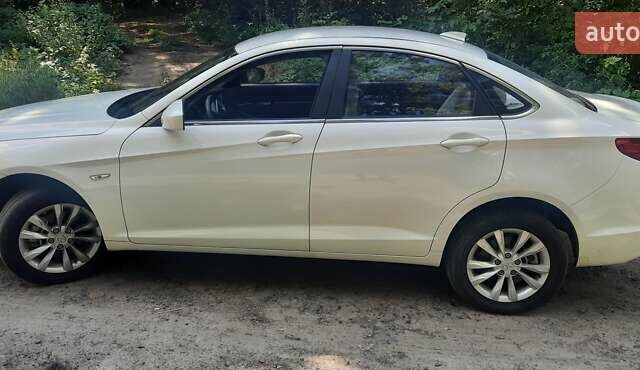 Белый BAIC EU260, объемом двигателя 0 л и пробегом 67 тыс. км за 8500 $, фото 1 на Automoto.ua
