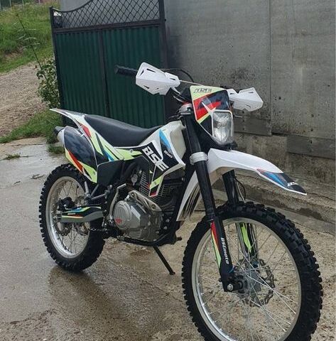 BSE Другая, объемом двигателя 0.3 л и пробегом 0 тыс. км за 1550 $, фото 1 на Automoto.ua