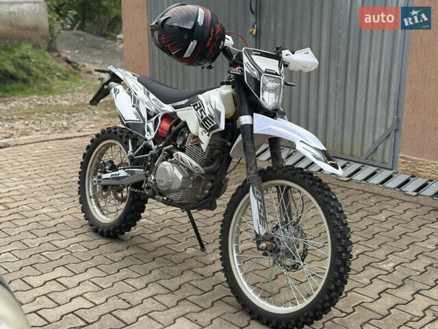 Белый BSE S2, объемом двигателя 0.25 л и пробегом 400 тыс. км за 1600 $, фото 1 на Automoto.ua